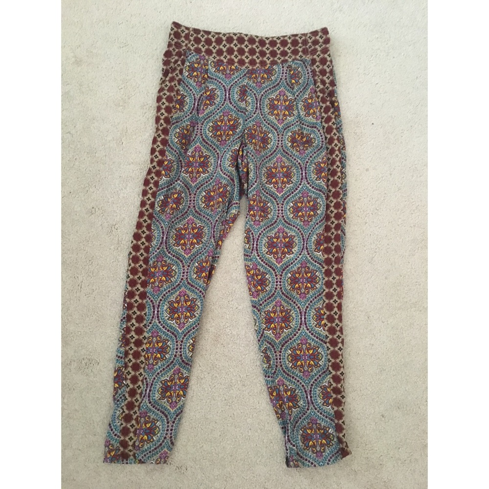Patterned Ankle Pants